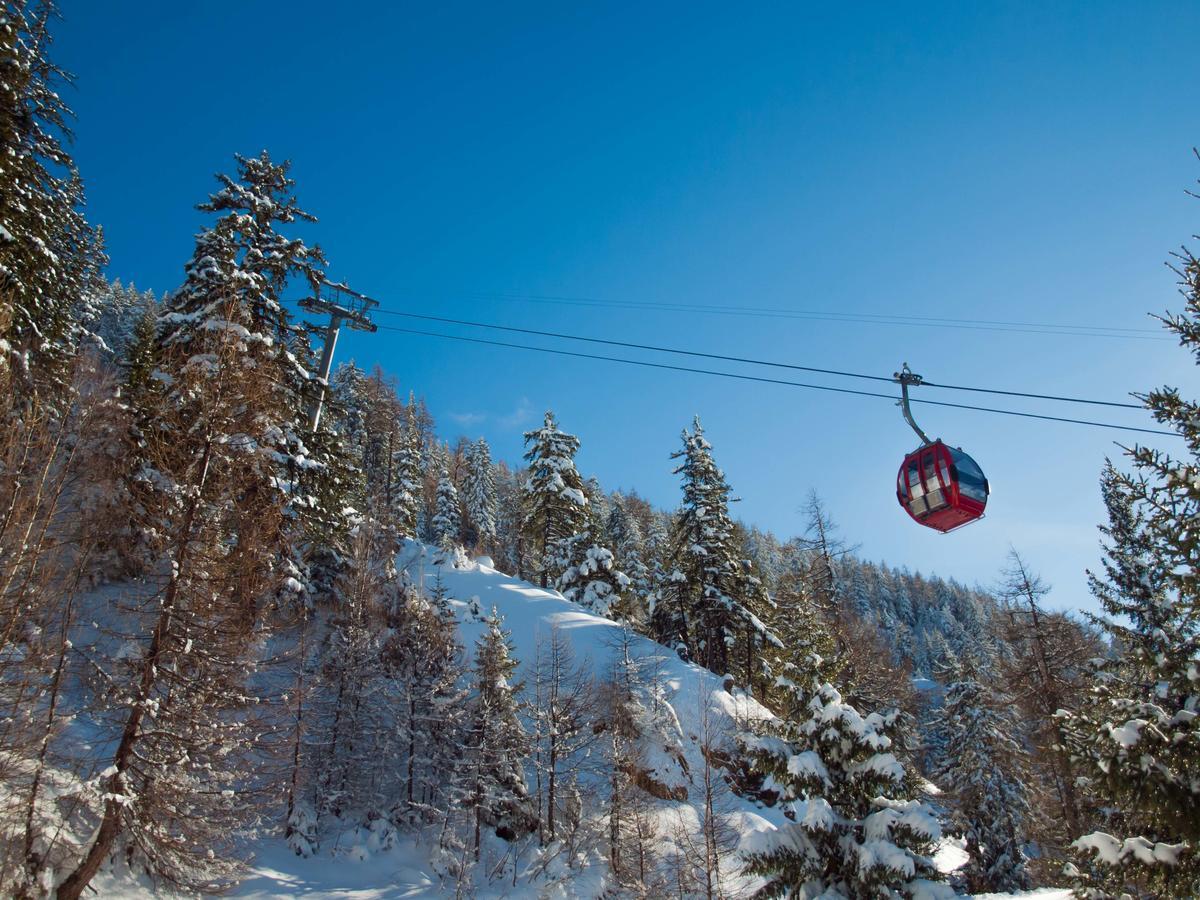 Gruppenhaus Im Walliser Alpstyle Rosswald Bagian luar foto