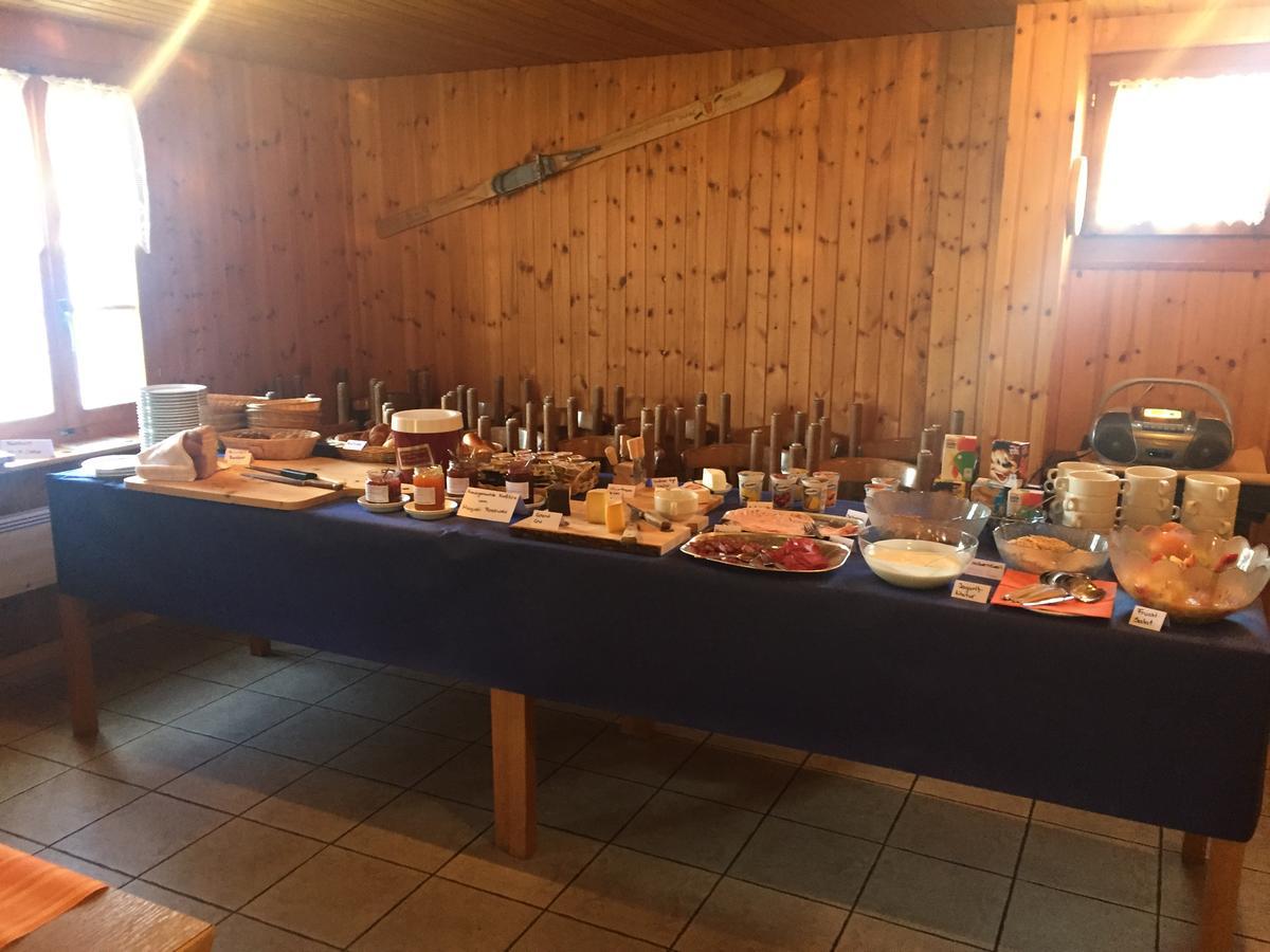 Gruppenhaus Im Walliser Alpstyle Rosswald Bagian luar foto